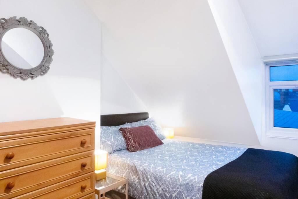 Apartment Up To 9 Close To Centre, Big Tv And Wifi Cardiff Exteriér fotografie
